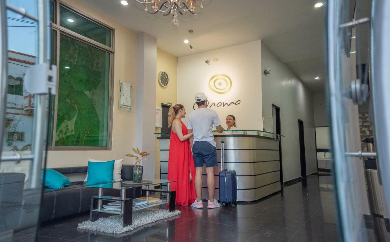 Onoma Hotel Lorica Екстериор снимка