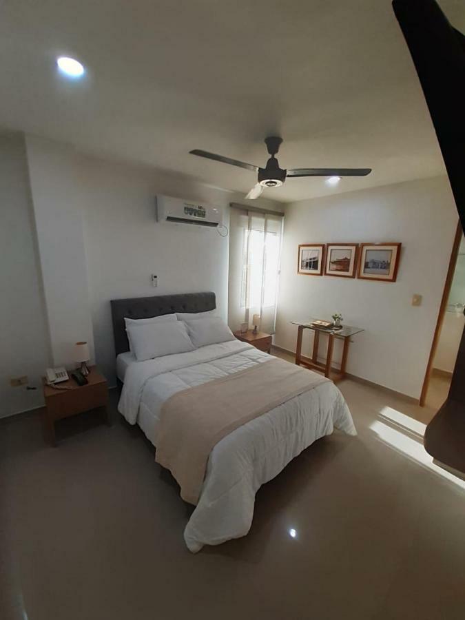 Onoma Hotel Lorica Екстериор снимка